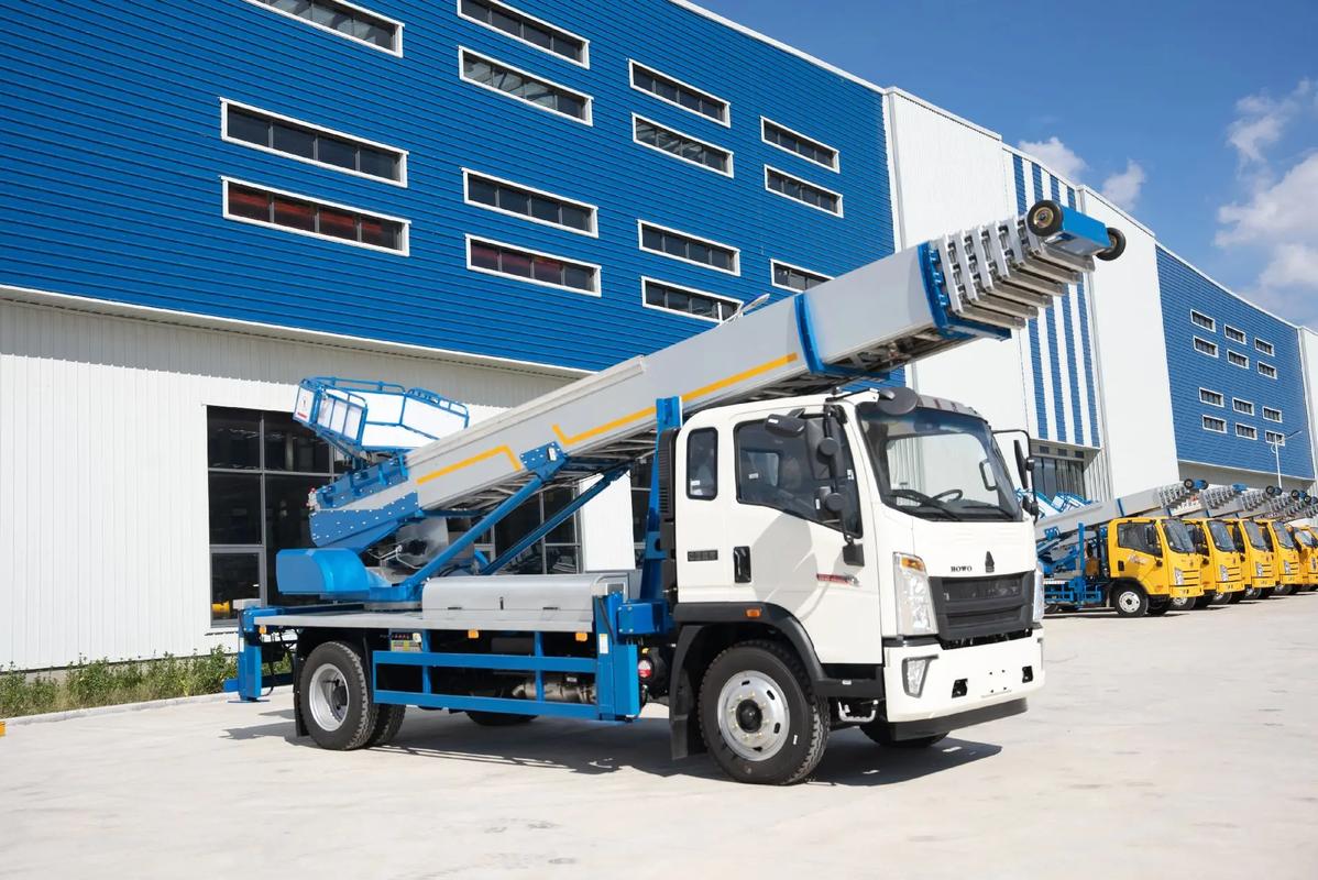 禅城出租云梯车高空作业车 建筑垃圾搬运