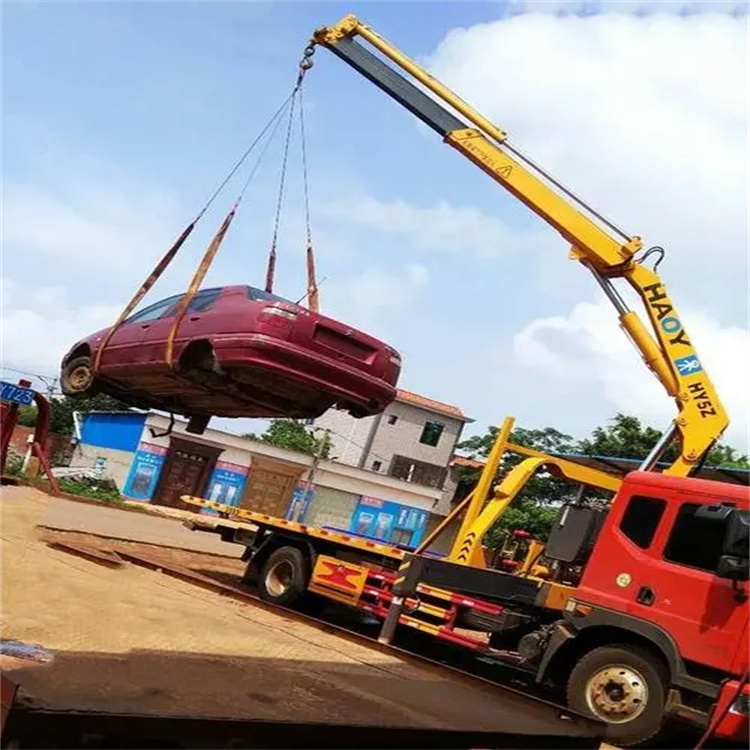 禅城吊车吊汽车的正确方法